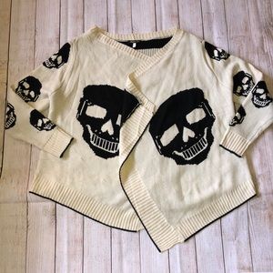 Skull Cardigan Black/Cream - One Size - EUC